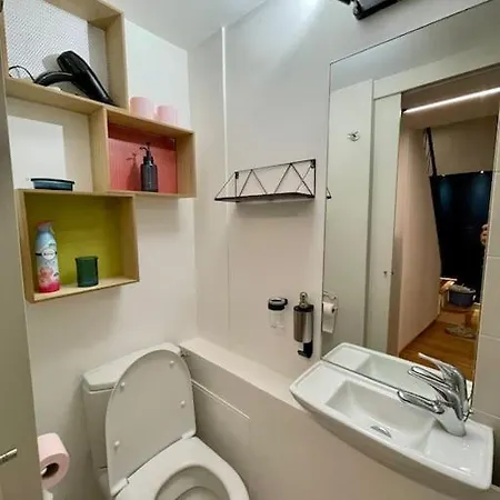 شقة Joli Studio 18m2 En Plein Coeur Du Marais A ! *