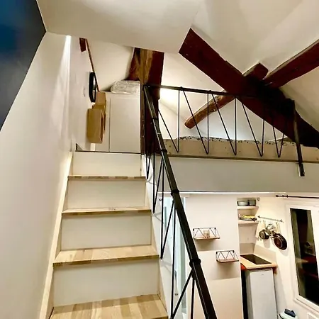Joli Studio 18m2 En Plein Coeur Du Marais A ! شقة باريس