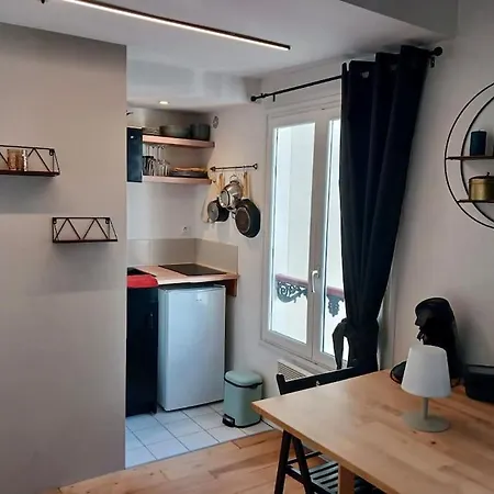 Joli Studio 18m2 En Plein Coeur Du Marais A ! باريس